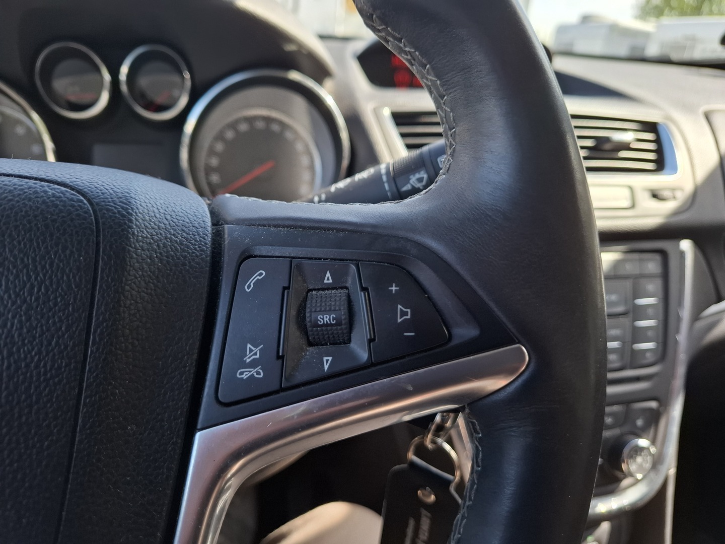 OPEL Mokka 2014