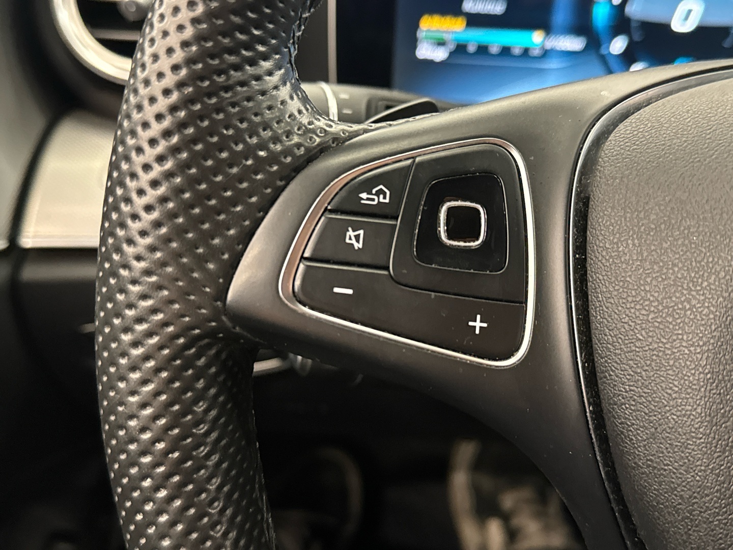 MERCEDES-BENZ E 2016