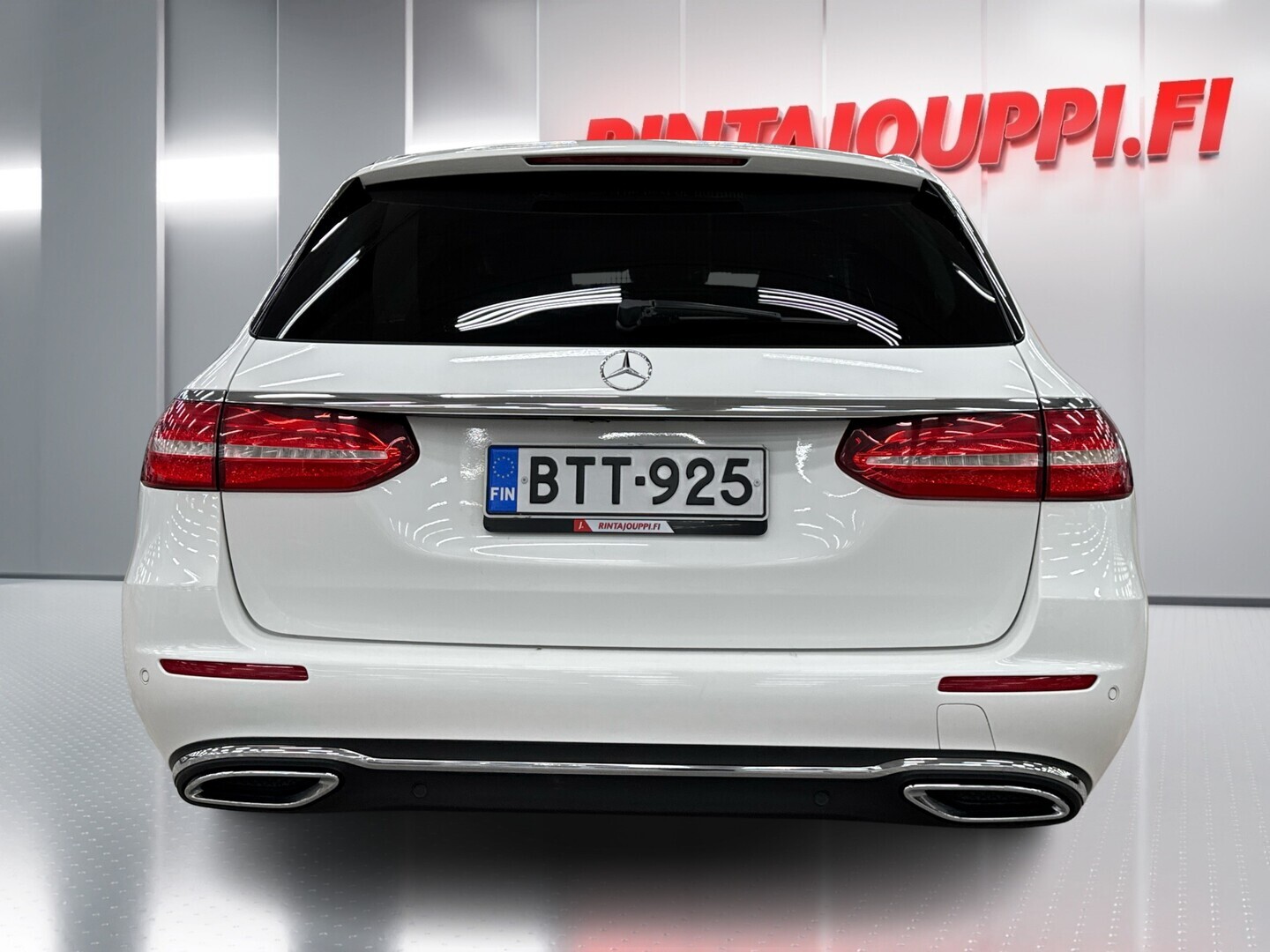 MERCEDES-BENZ E 2016