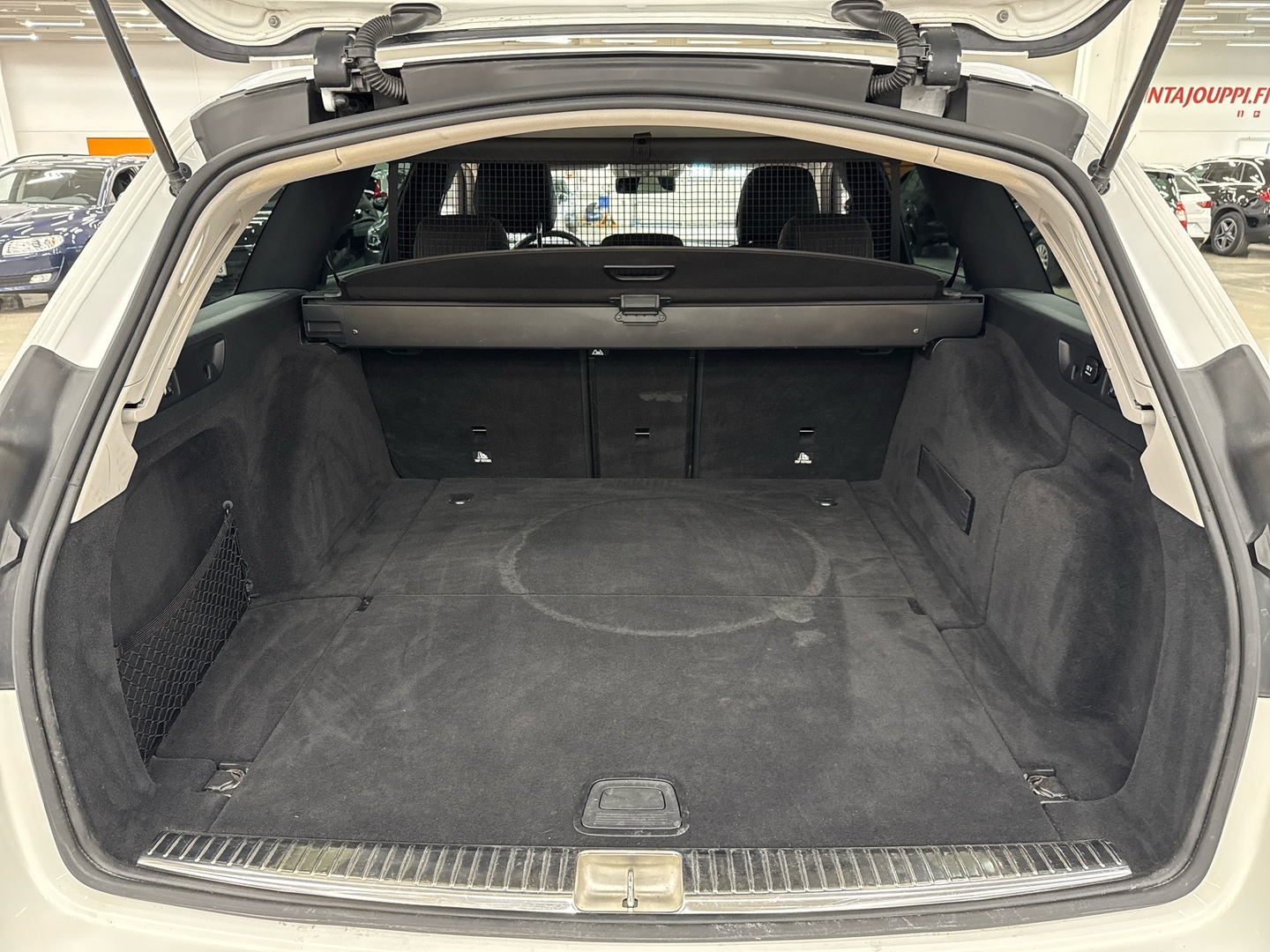 MERCEDES-BENZ E 2016