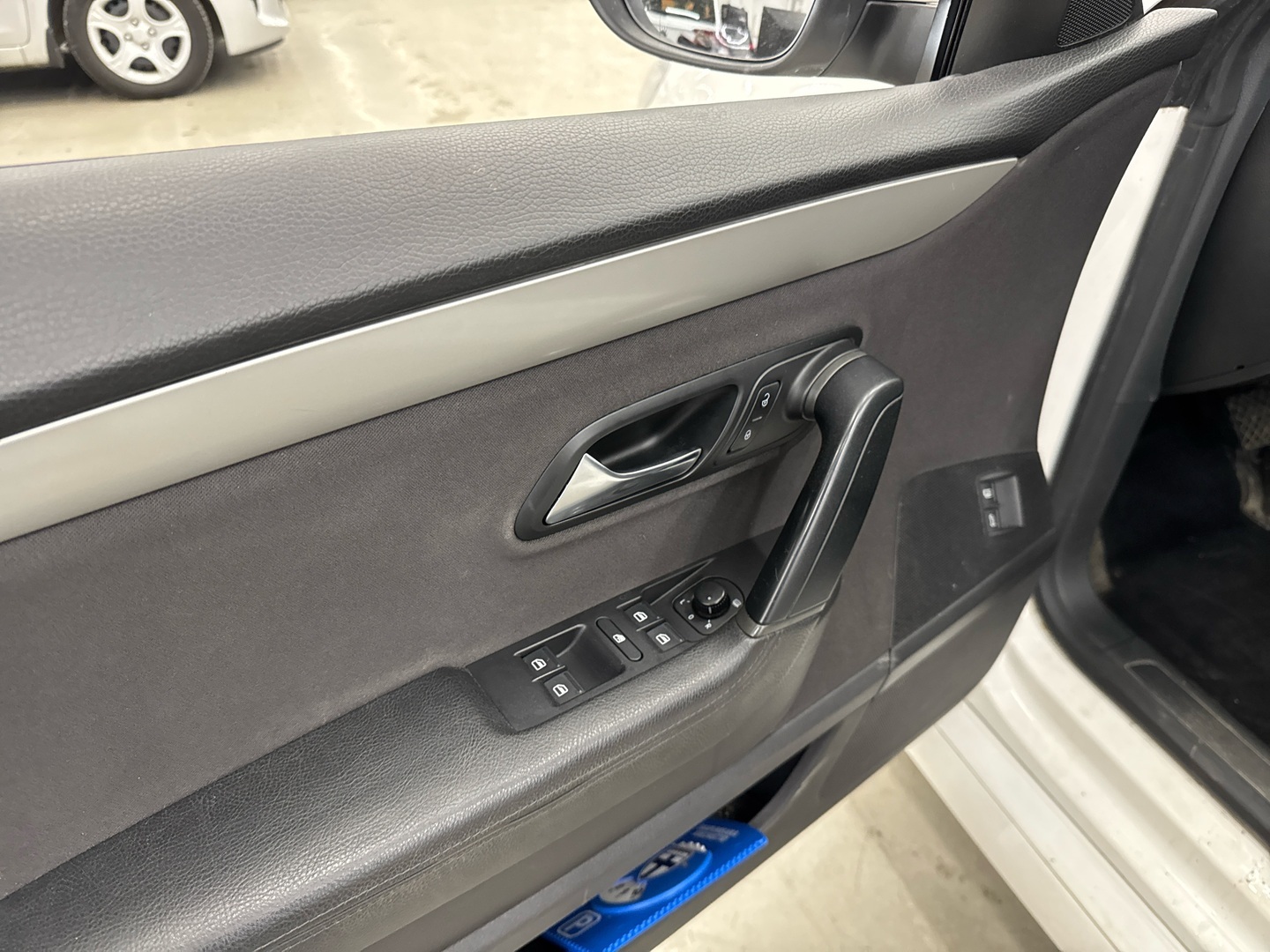 VOLKSWAGEN Passat CC 2009