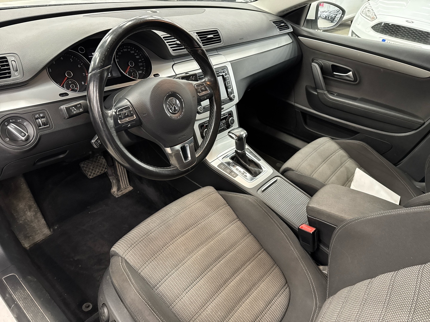 VOLKSWAGEN Passat CC 2009