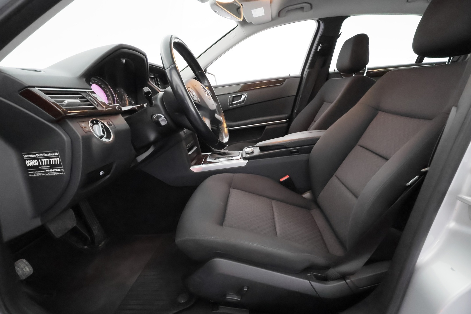 MERCEDES-BENZ E 2010