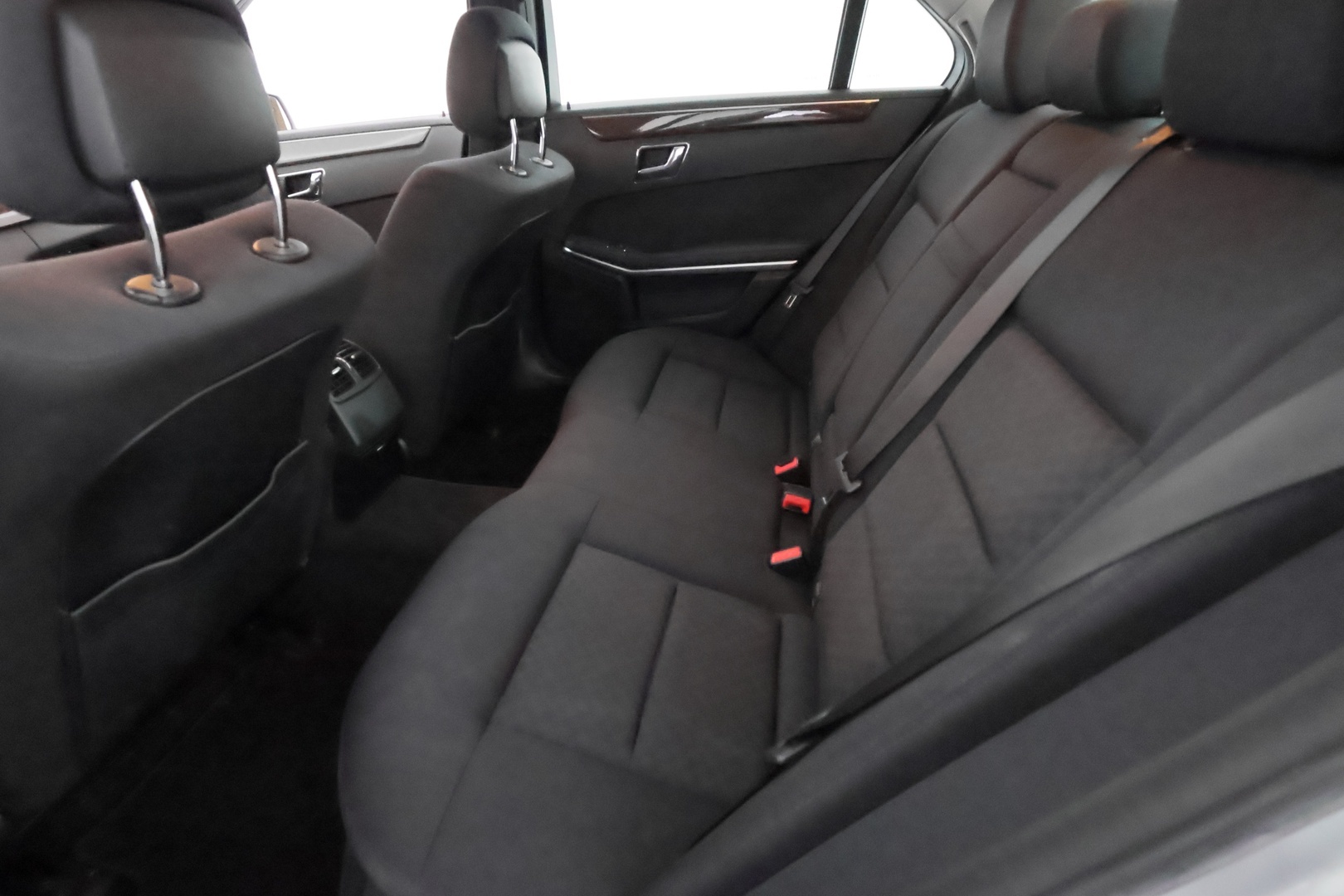 MERCEDES-BENZ E 2010