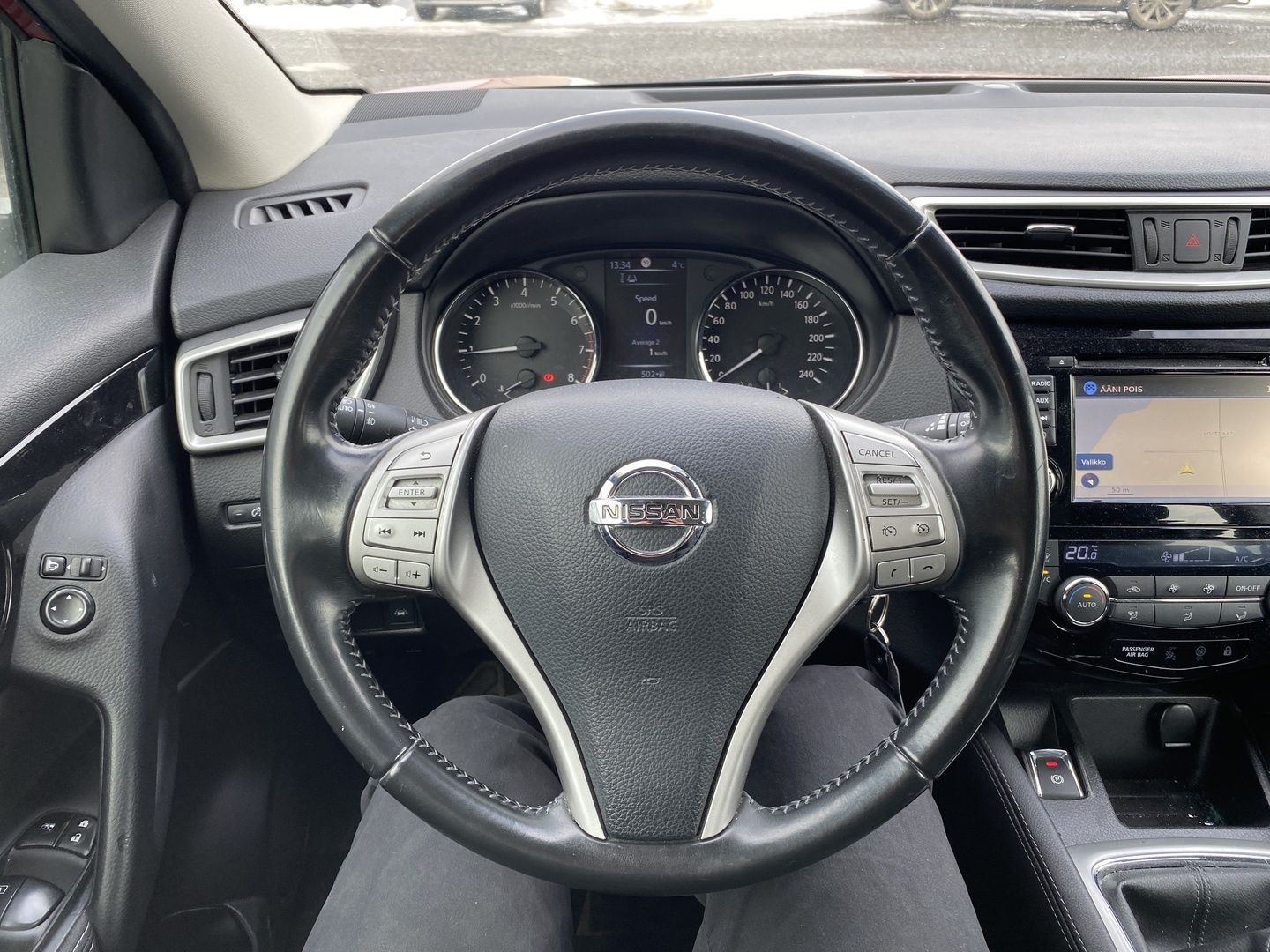 NISSAN Qashqai 2015