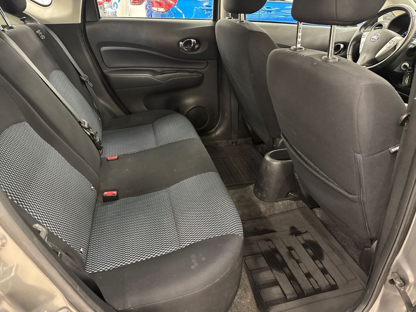 NISSAN Note 2015