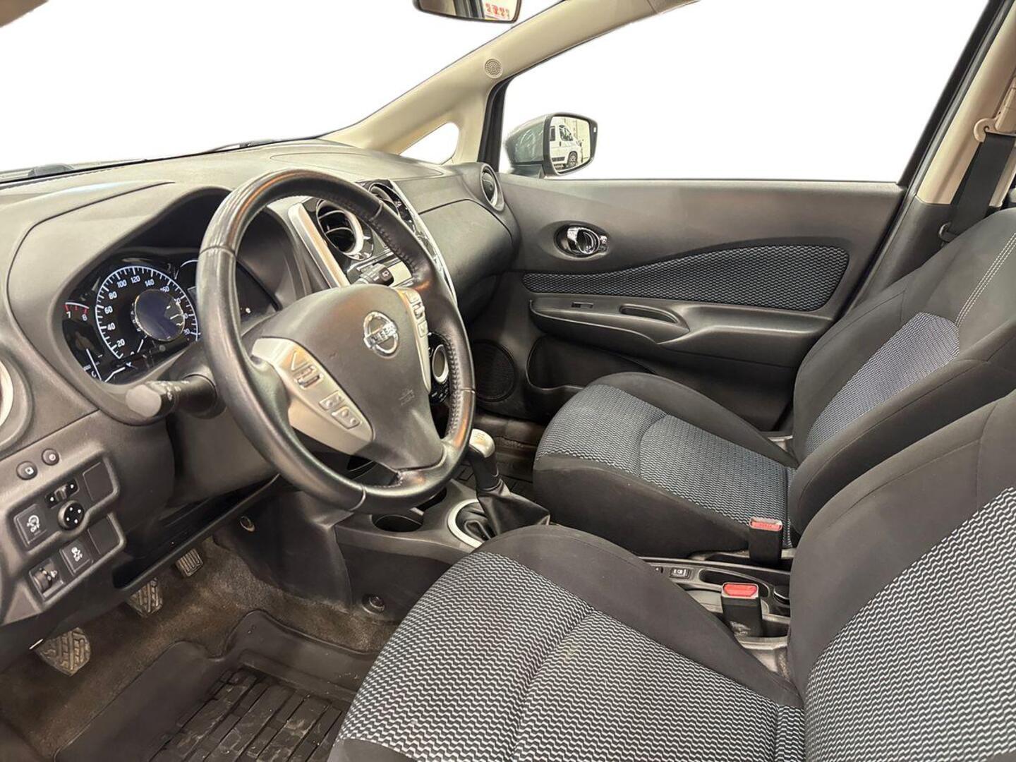 NISSAN Note 2015