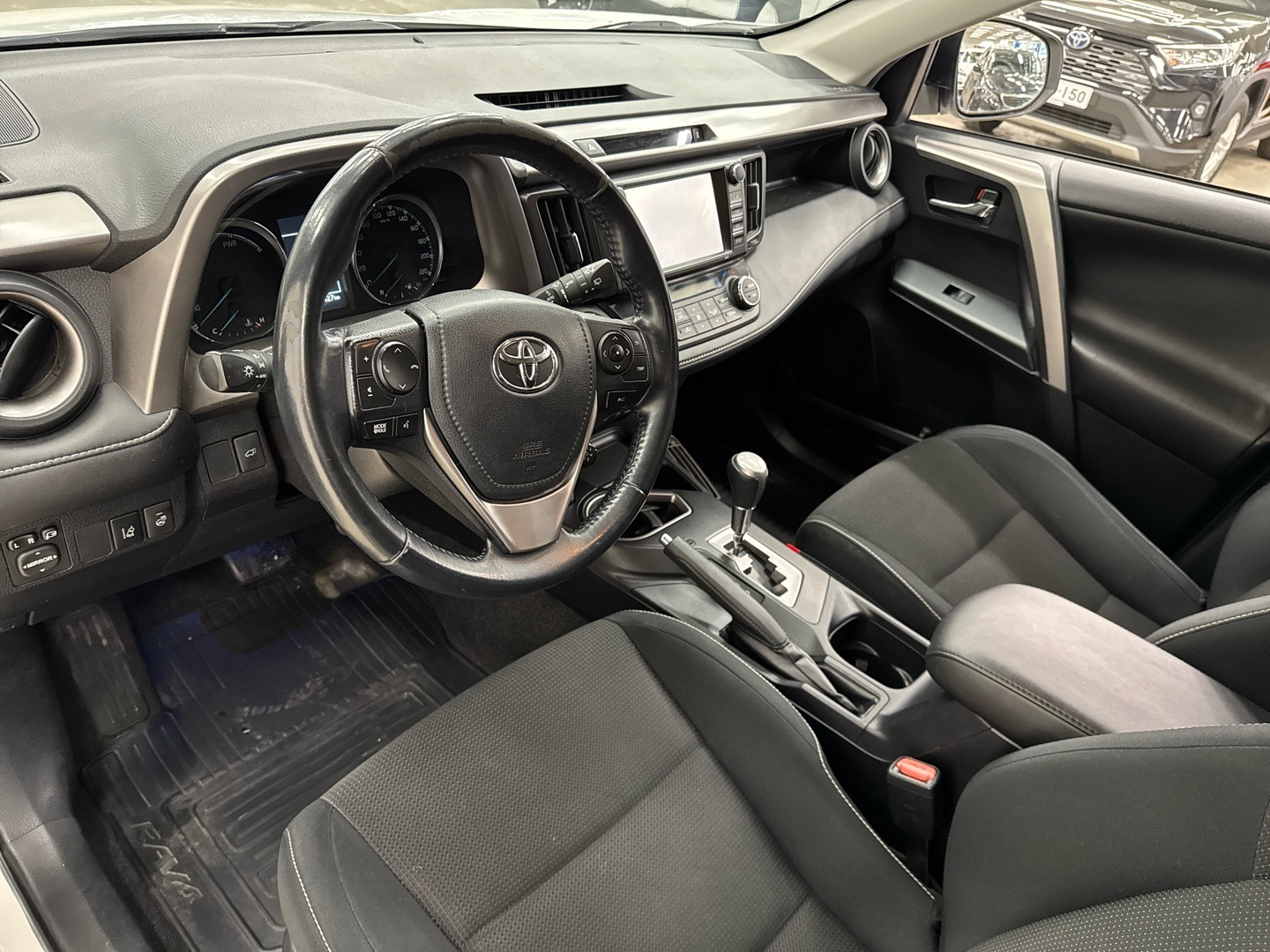 TOYOTA RAV4 2016