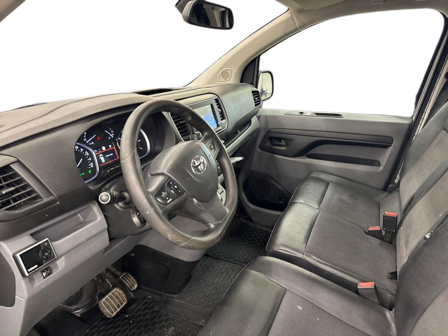 TOYOTA Proace 2018