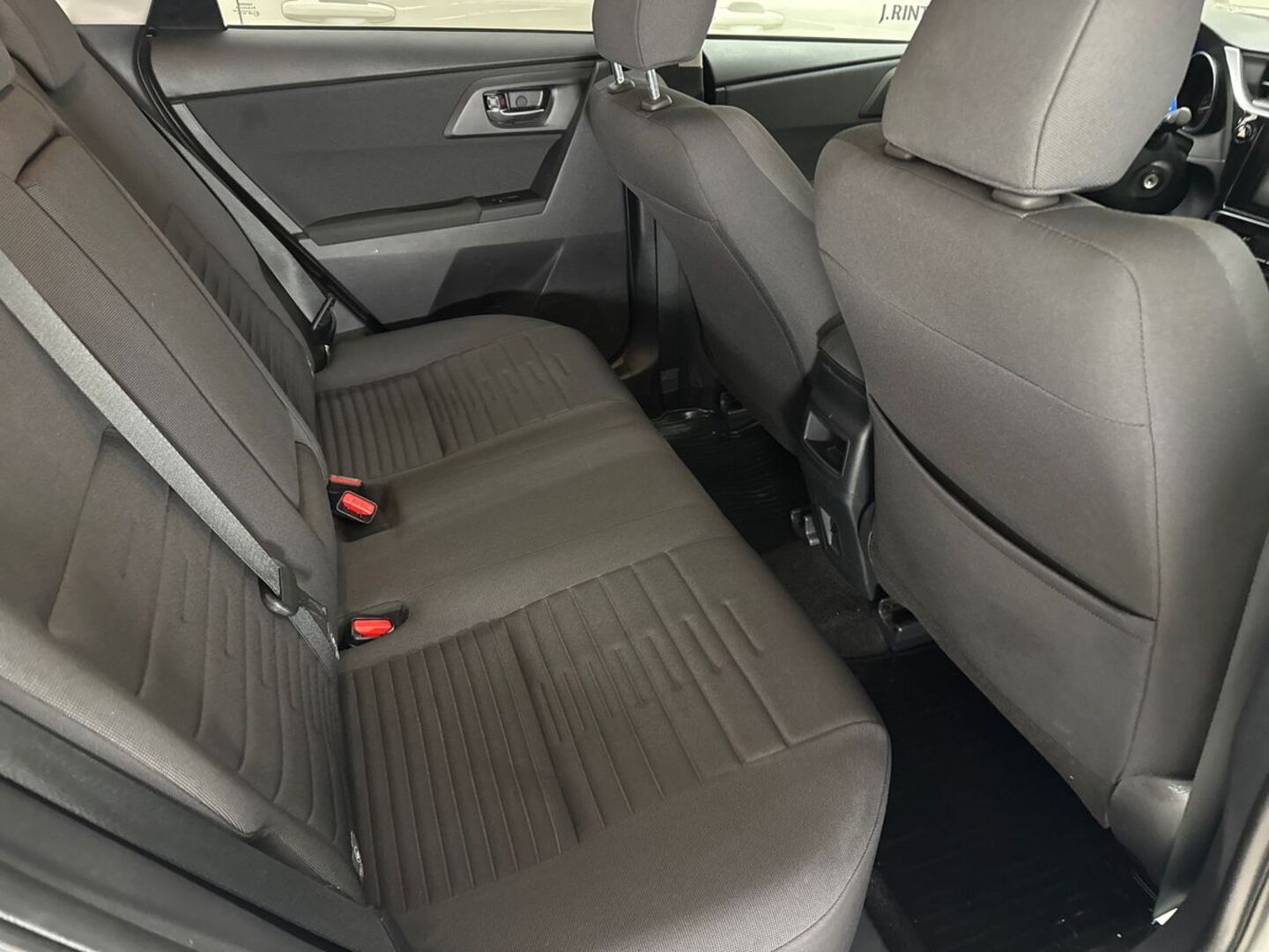 TOYOTA Auris 2017