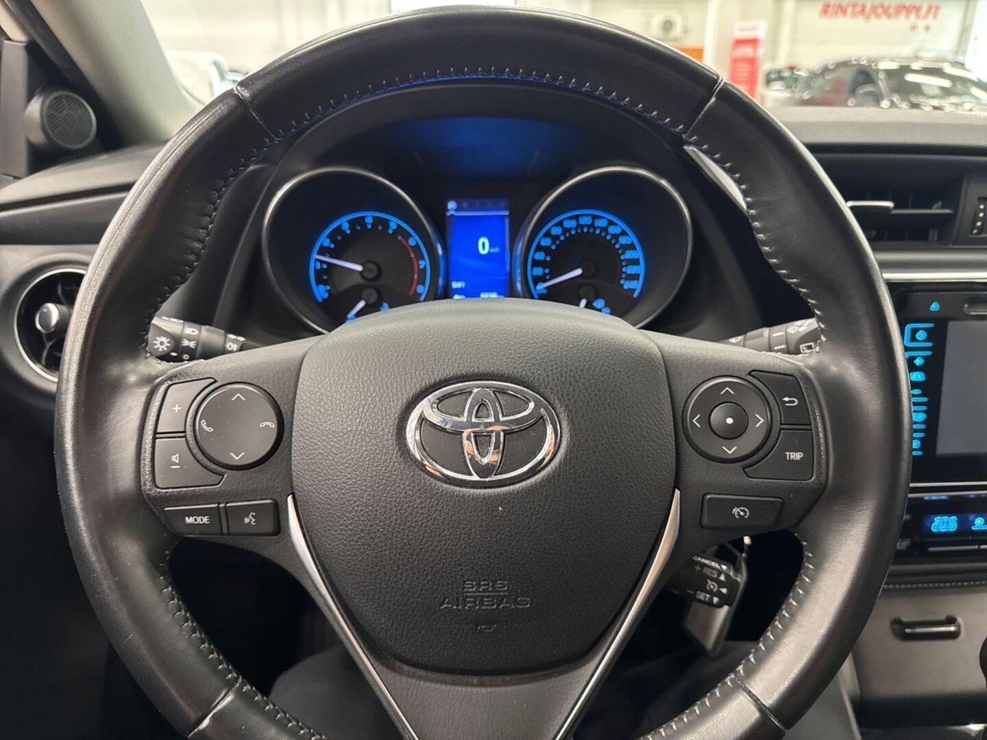 TOYOTA Auris 2017
