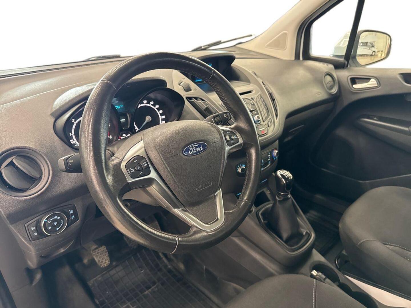 FORD Transit Courier 2018
