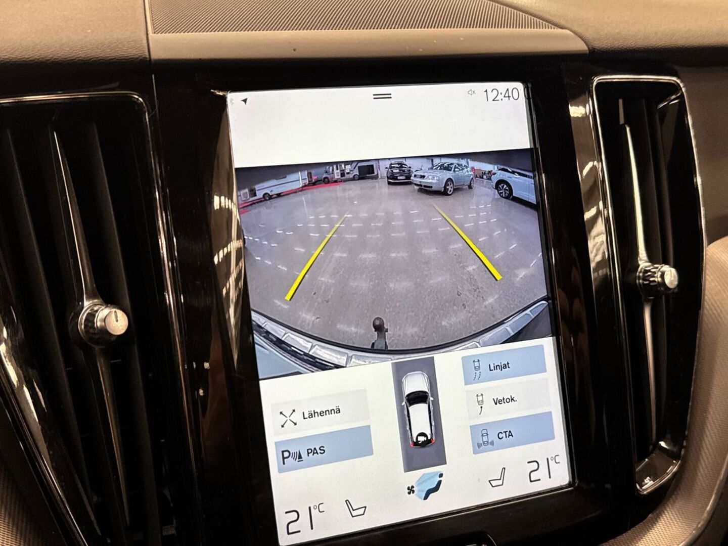 VOLVO XC60 2018