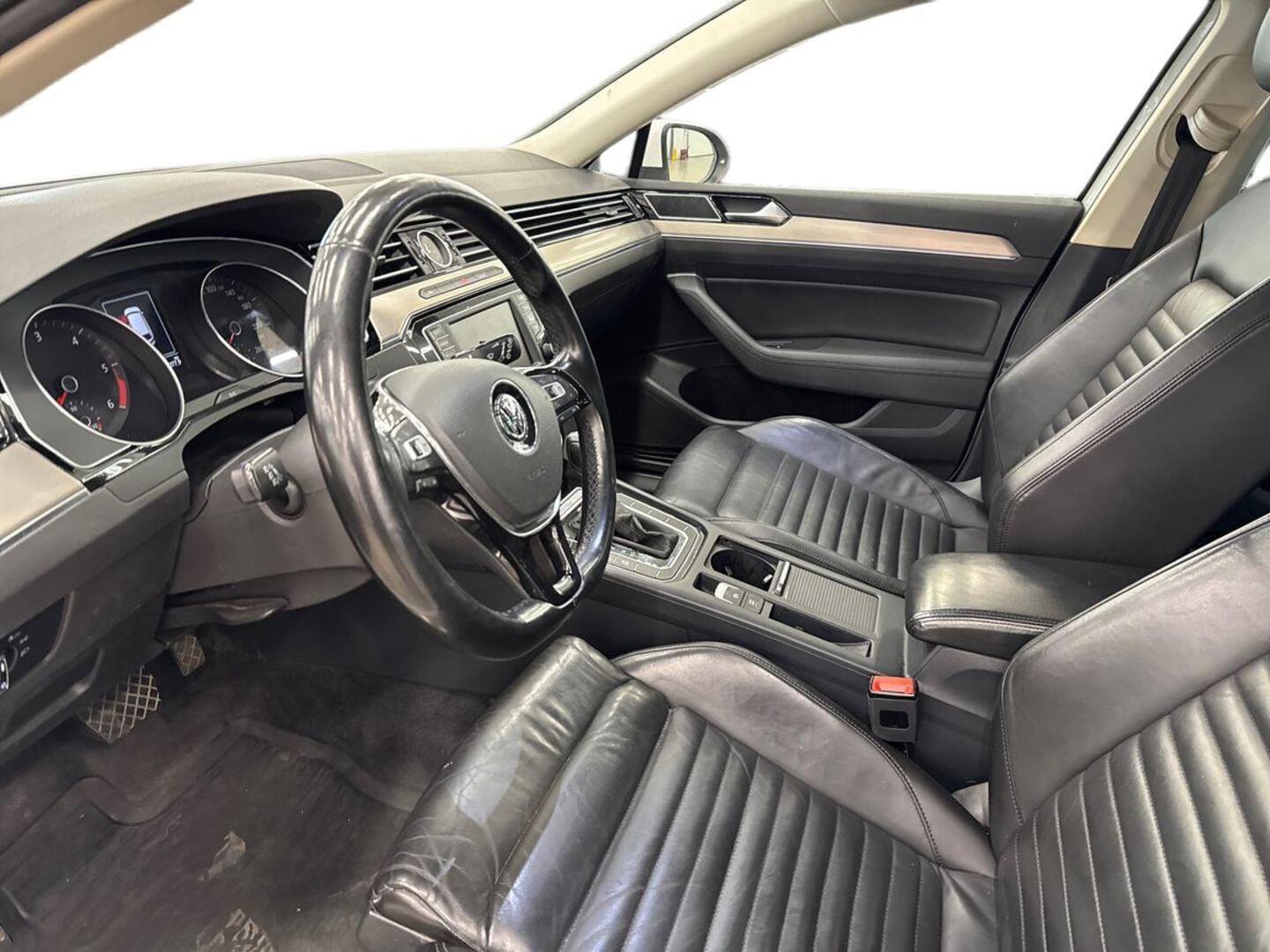 VOLKSWAGEN Passat 2015