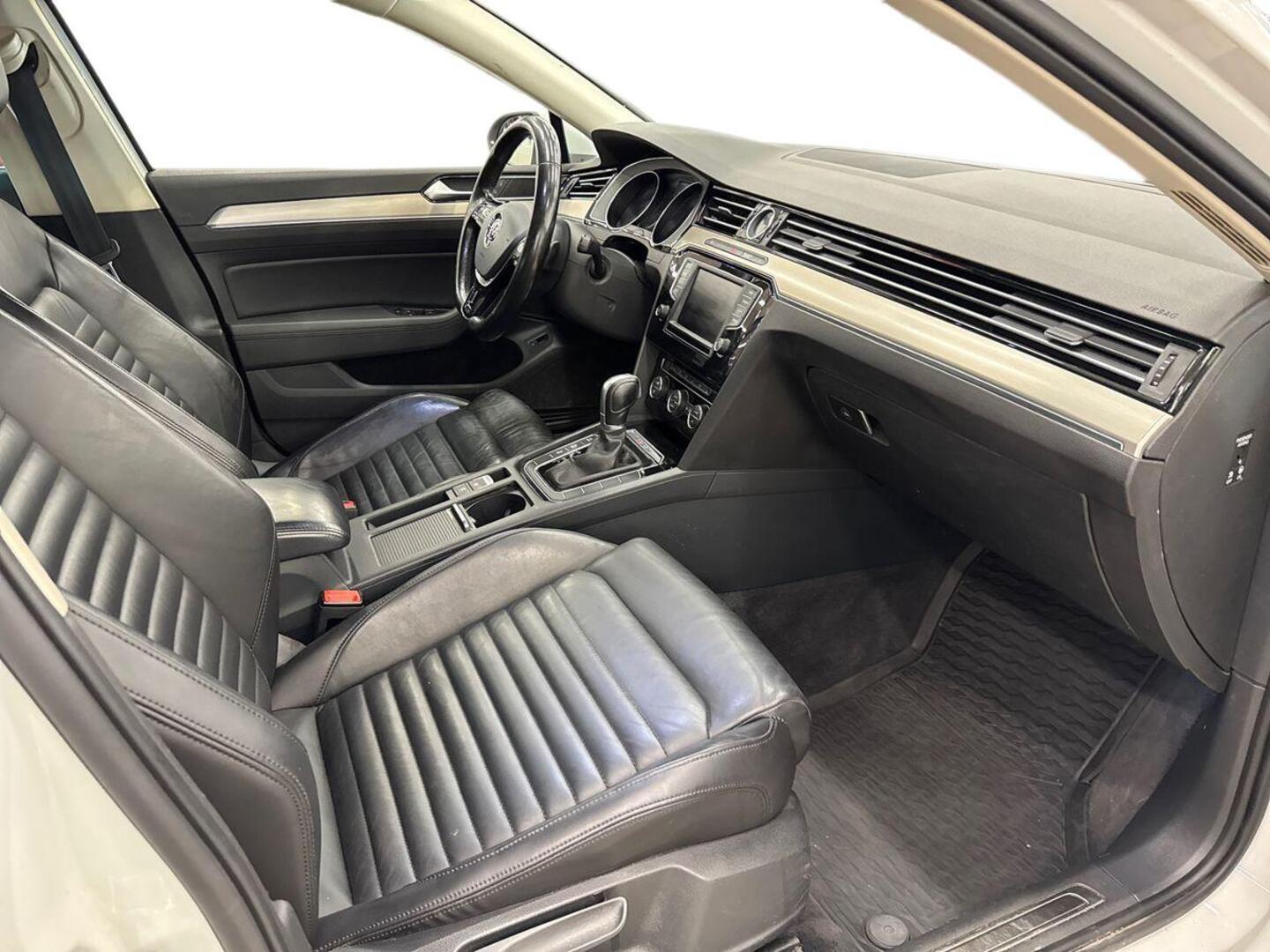 VOLKSWAGEN Passat 2015