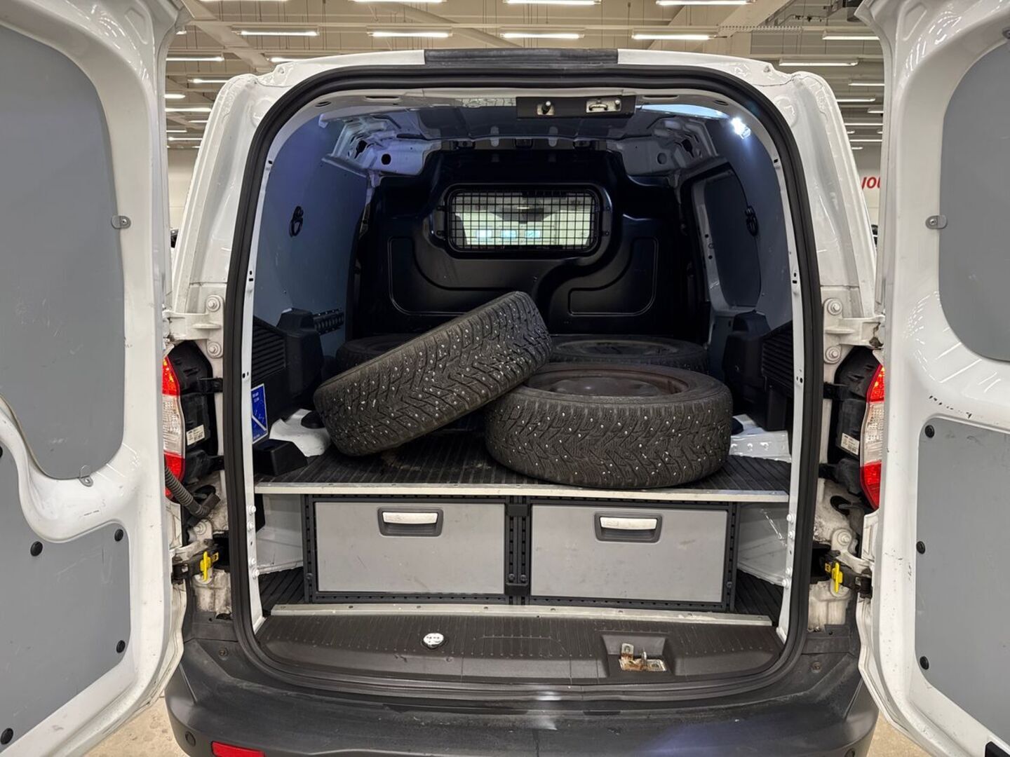 FORD Transit Courier 2019