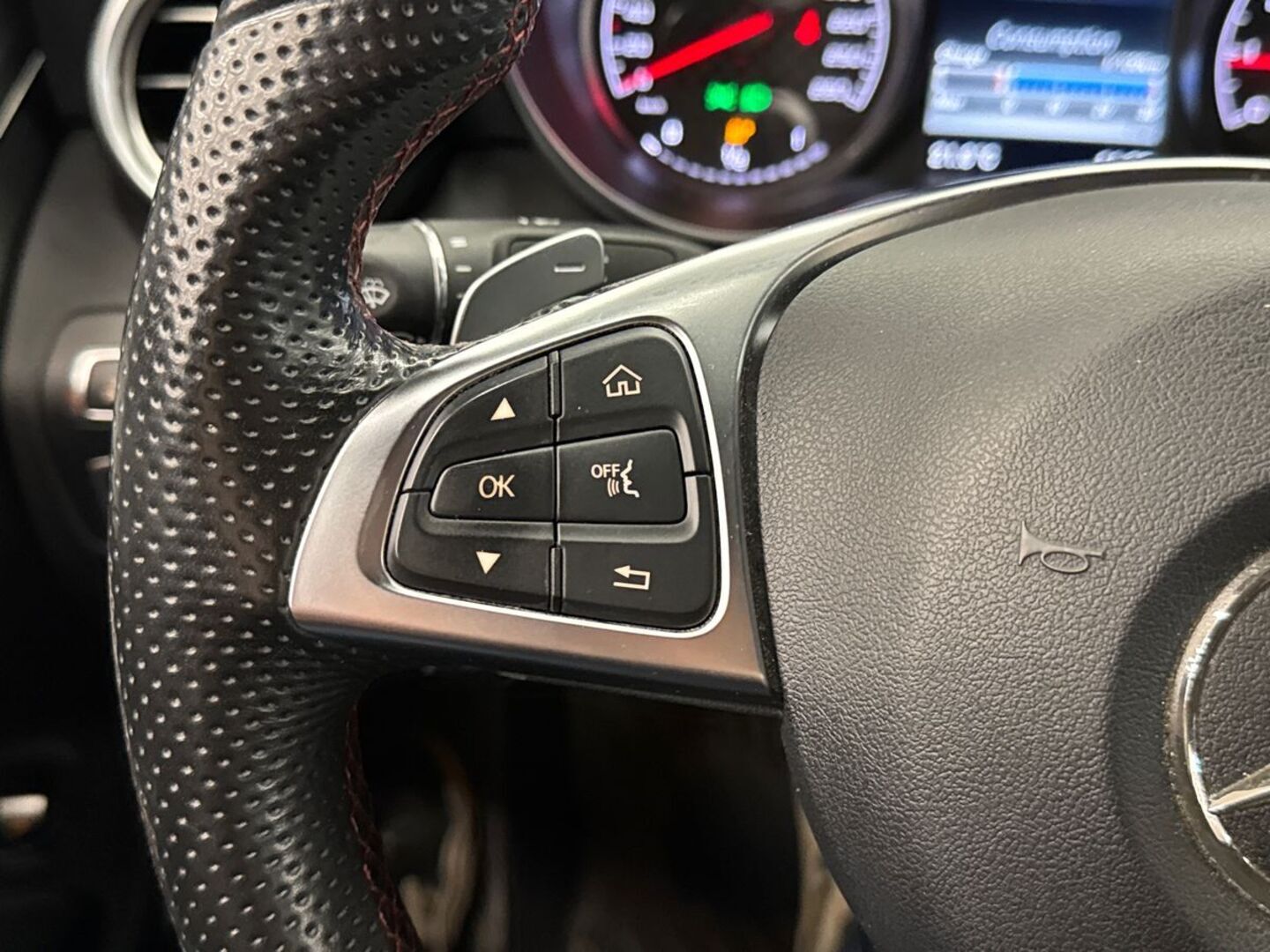 MERCEDES-BENZ C 2016