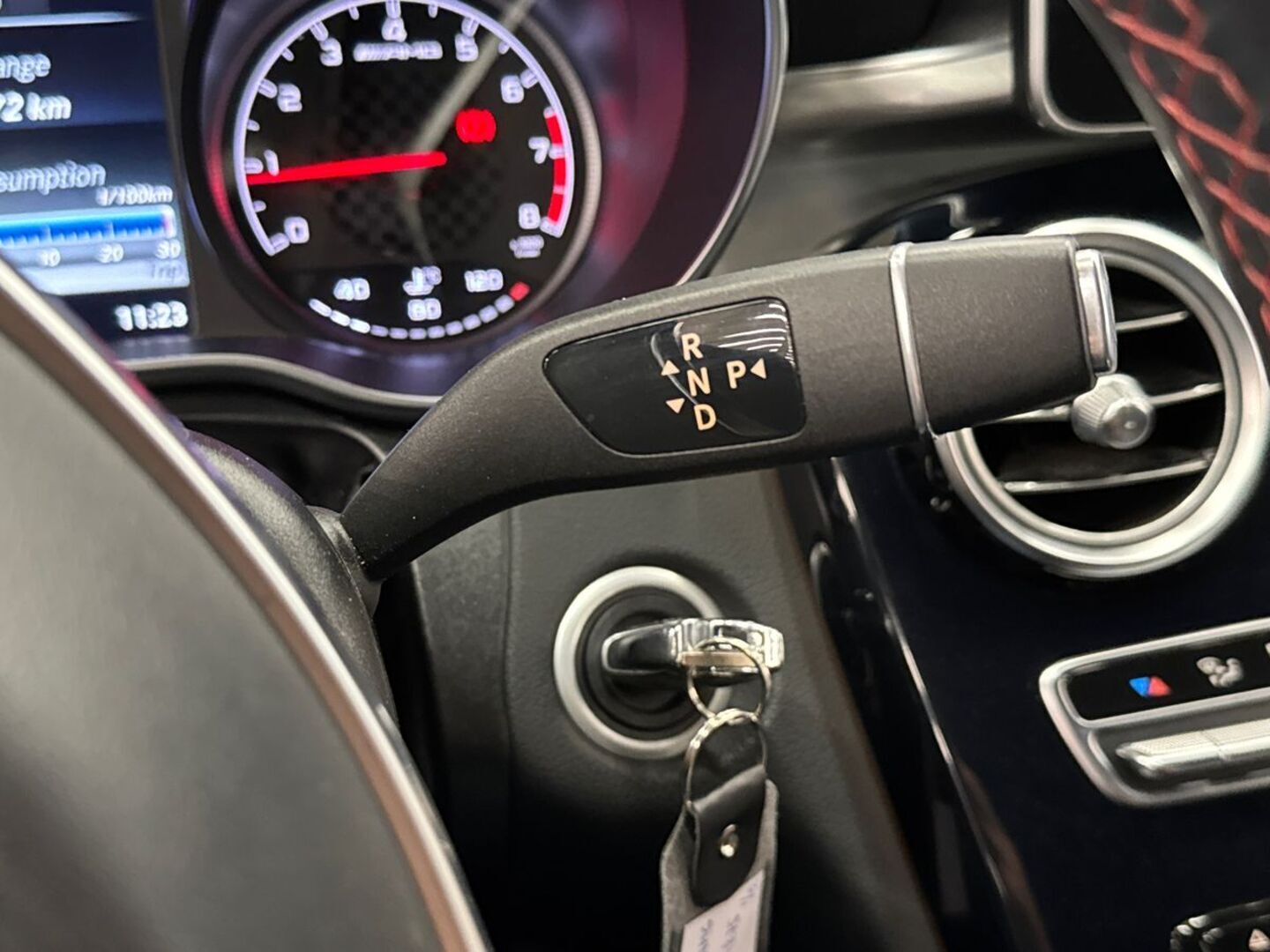 MERCEDES-BENZ C 2016