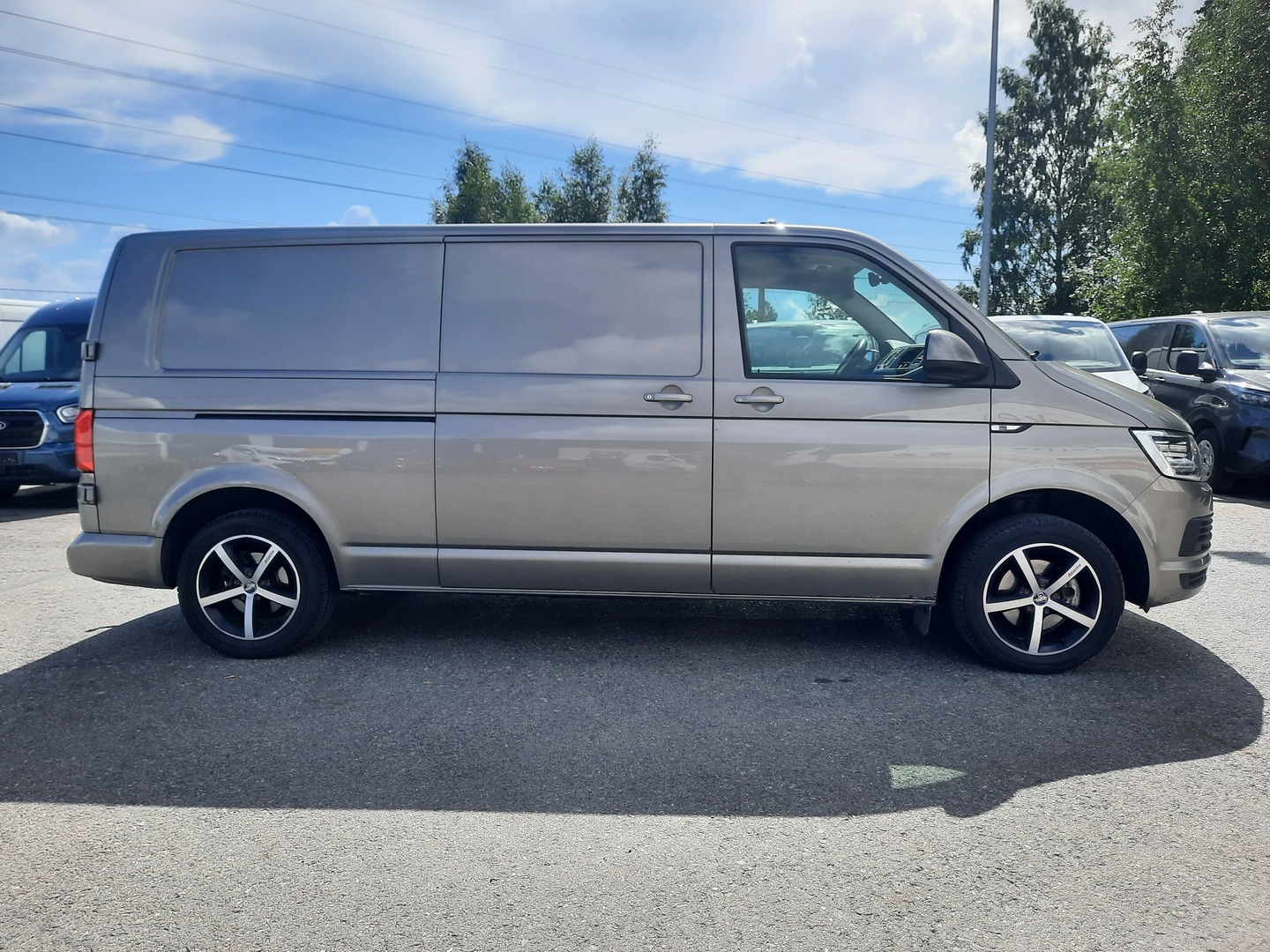 VOLKSWAGEN Transporter 2019