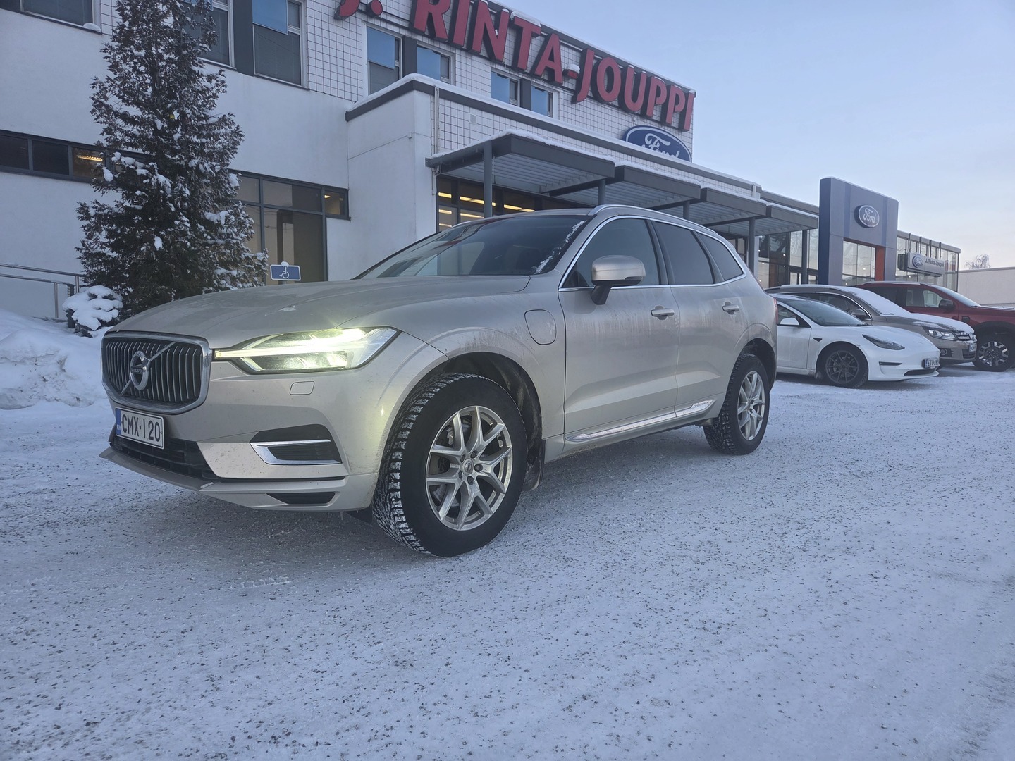 VOLVO XC60 2019