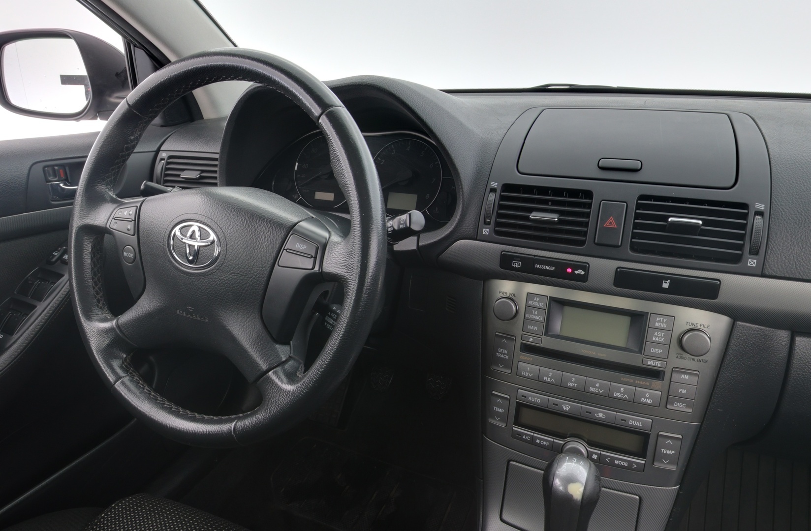 TOYOTA Avensis 2007