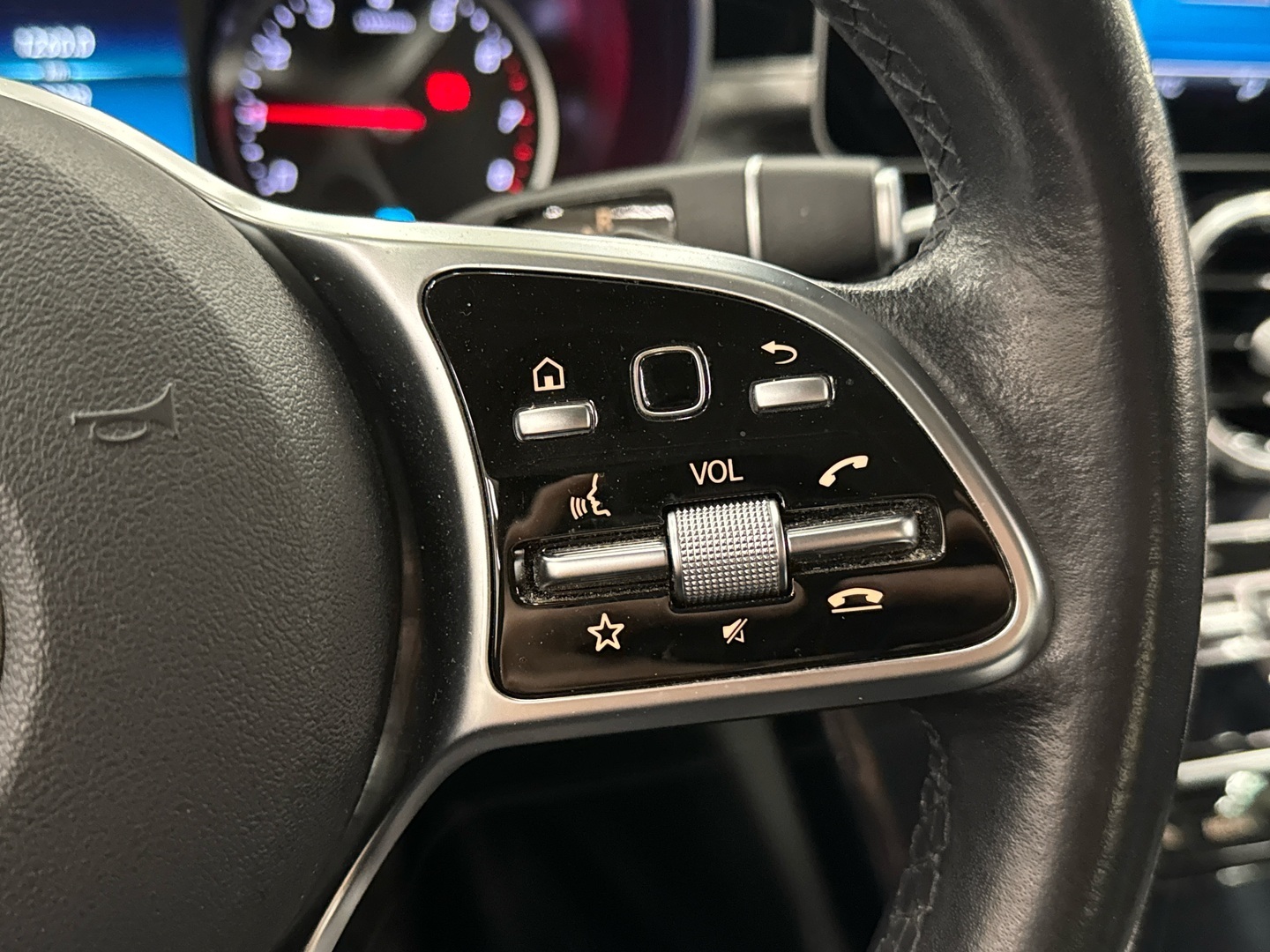 MERCEDES-BENZ C 2019