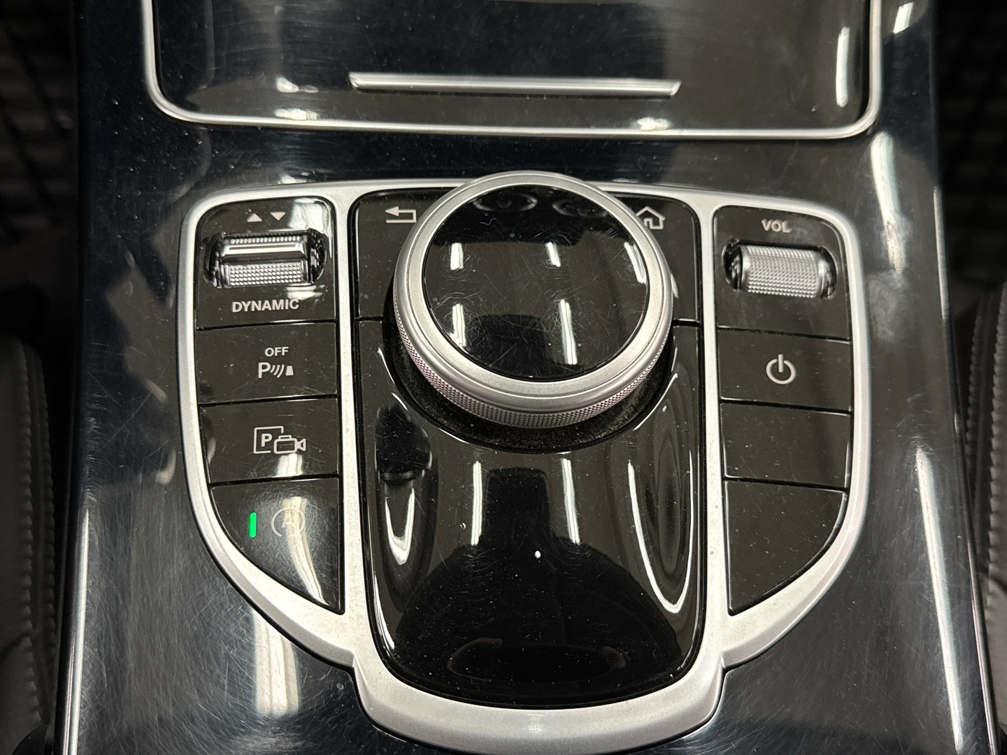 MERCEDES-BENZ C 2019