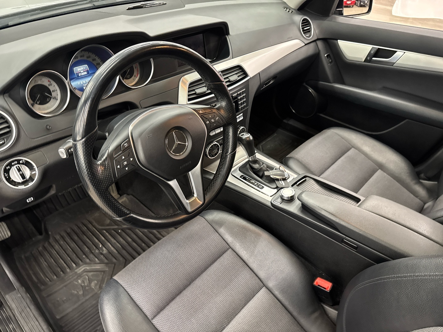 MERCEDES-BENZ C 2014