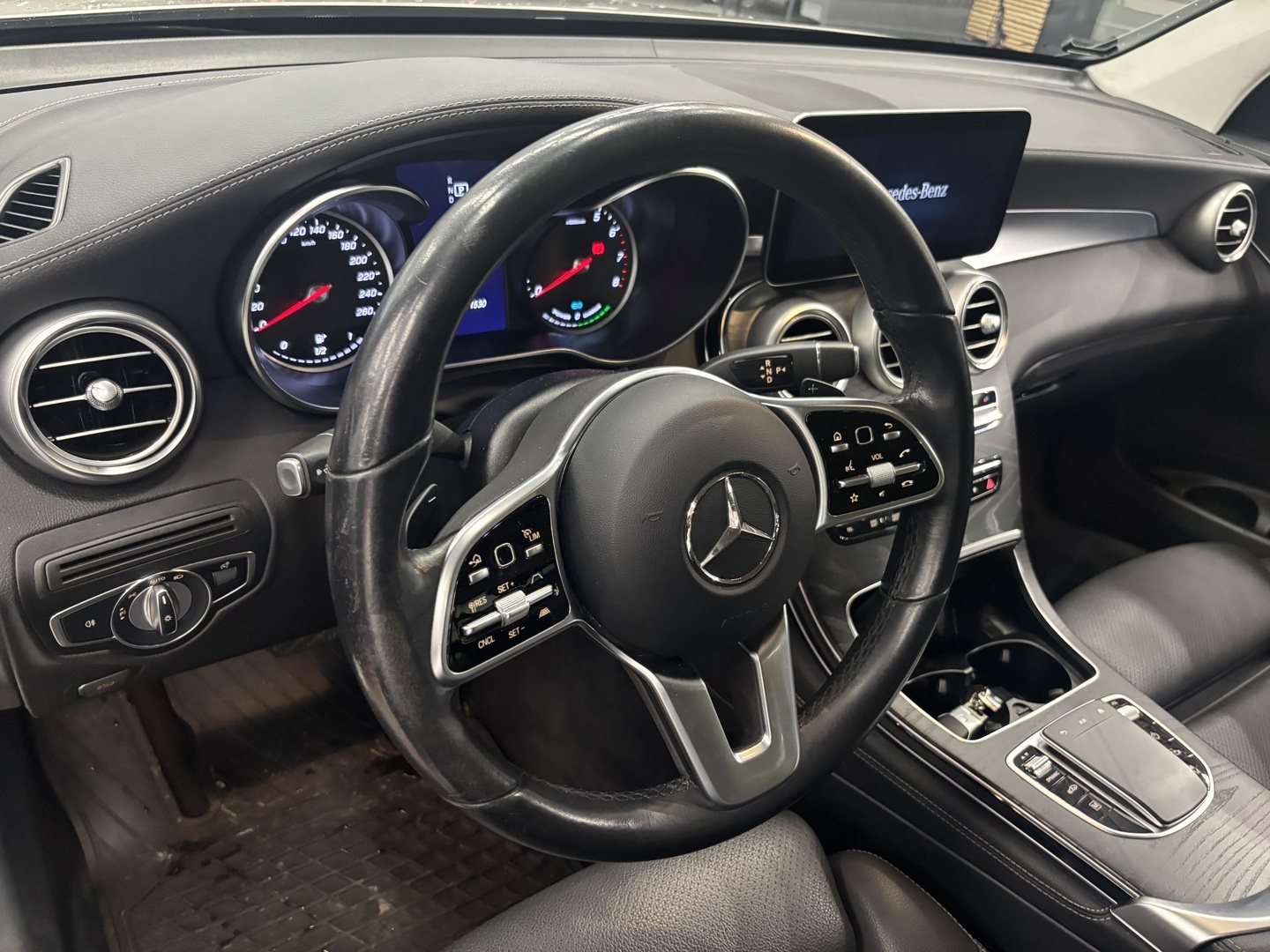 MERCEDES-BENZ GLC 2020