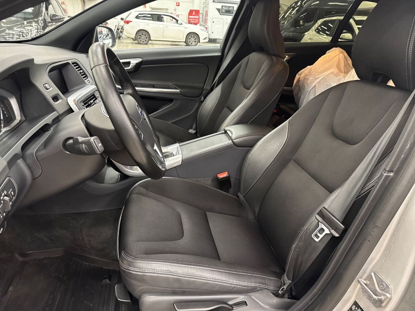 VOLVO V60 2018