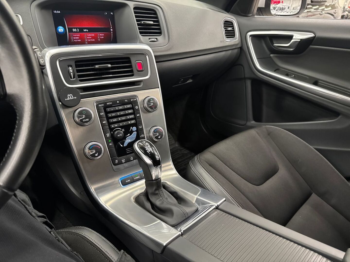 VOLVO V60 2018