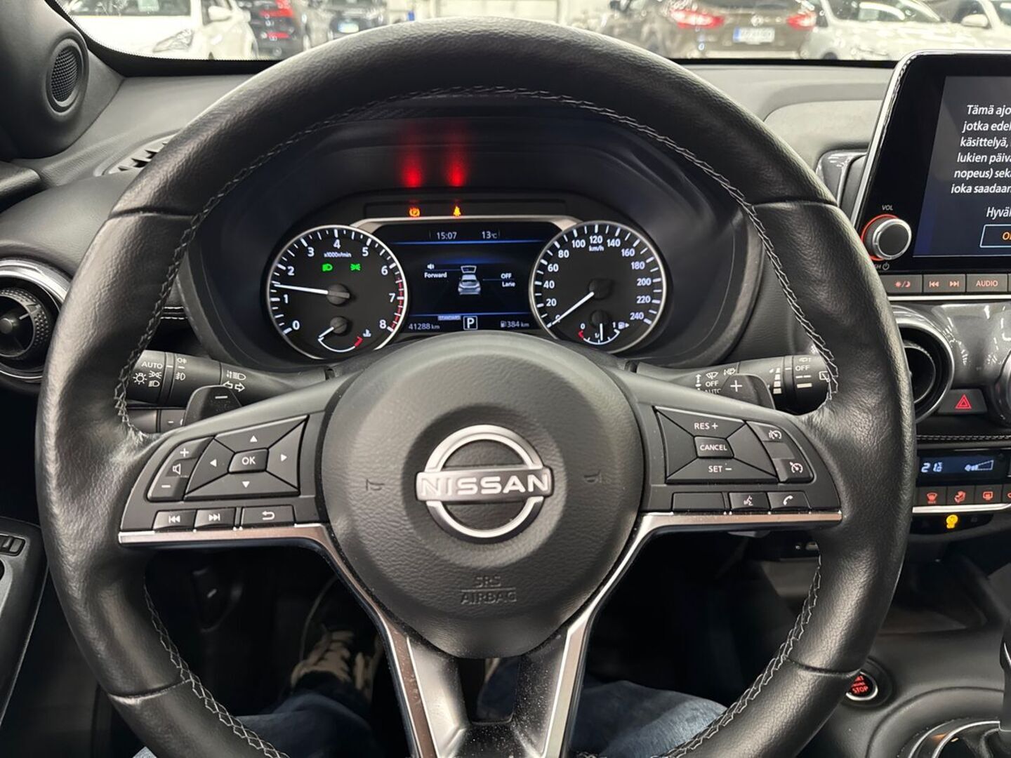 NISSAN Juke 2023
