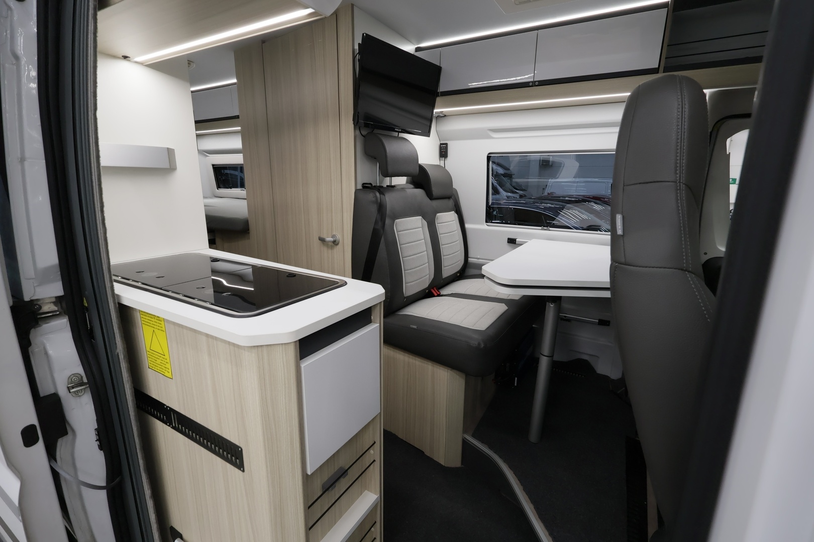 ADRIA TWIN AXESS 640 SL 2024