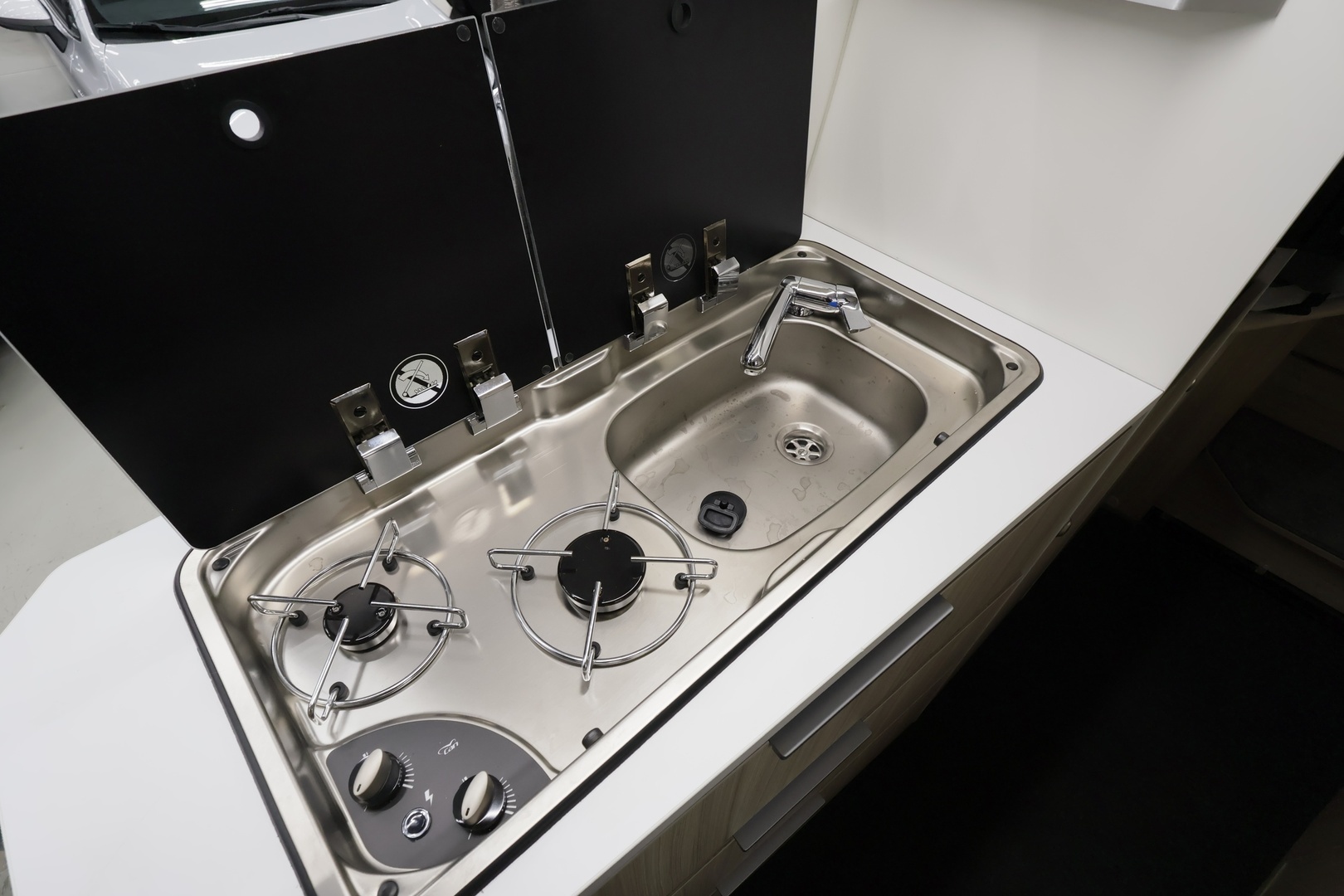 ADRIA TWIN AXESS 640 SL 2024