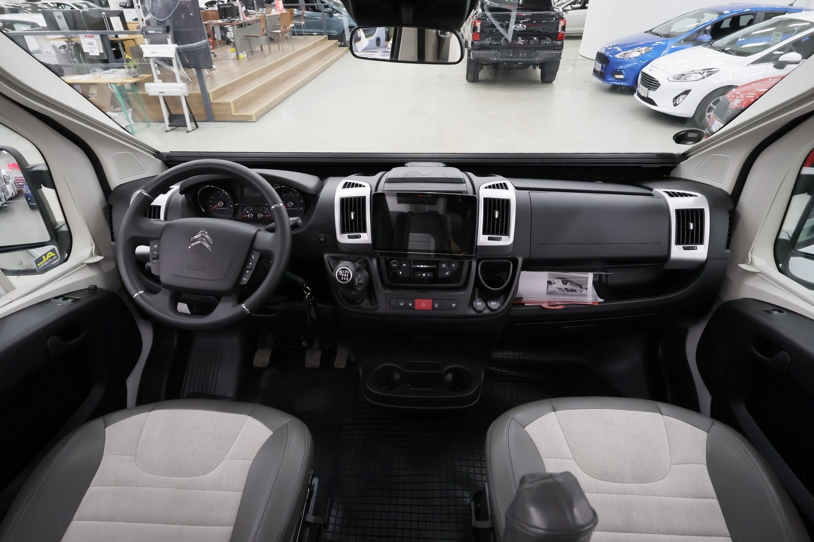 ADRIA TWIN AXESS 640 SL 2024