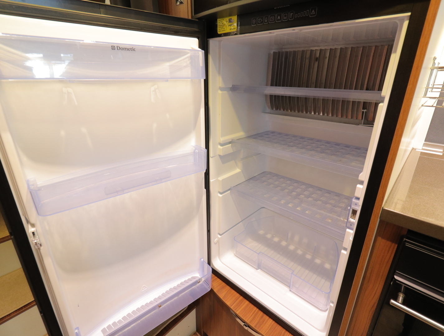 ADRIA Matrix Supreme M 687 SL 2016