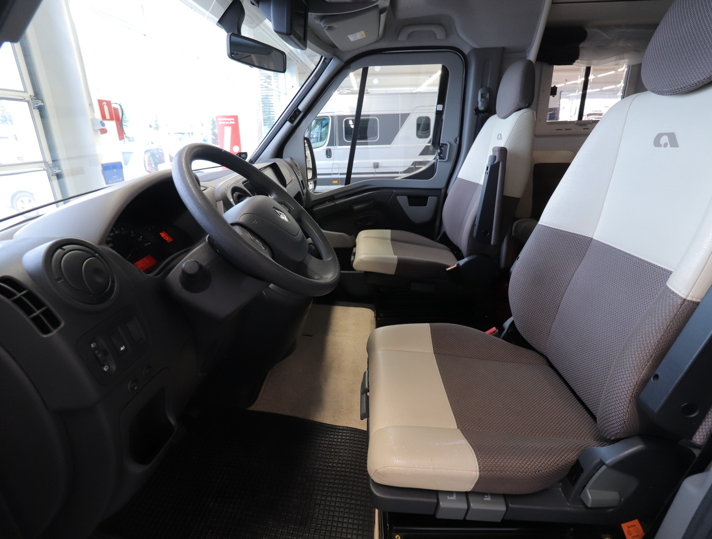 ADRIA Matrix Supreme M 687 SL 2016