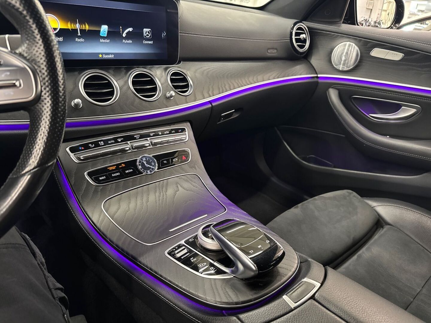 MERCEDES-BENZ E 27