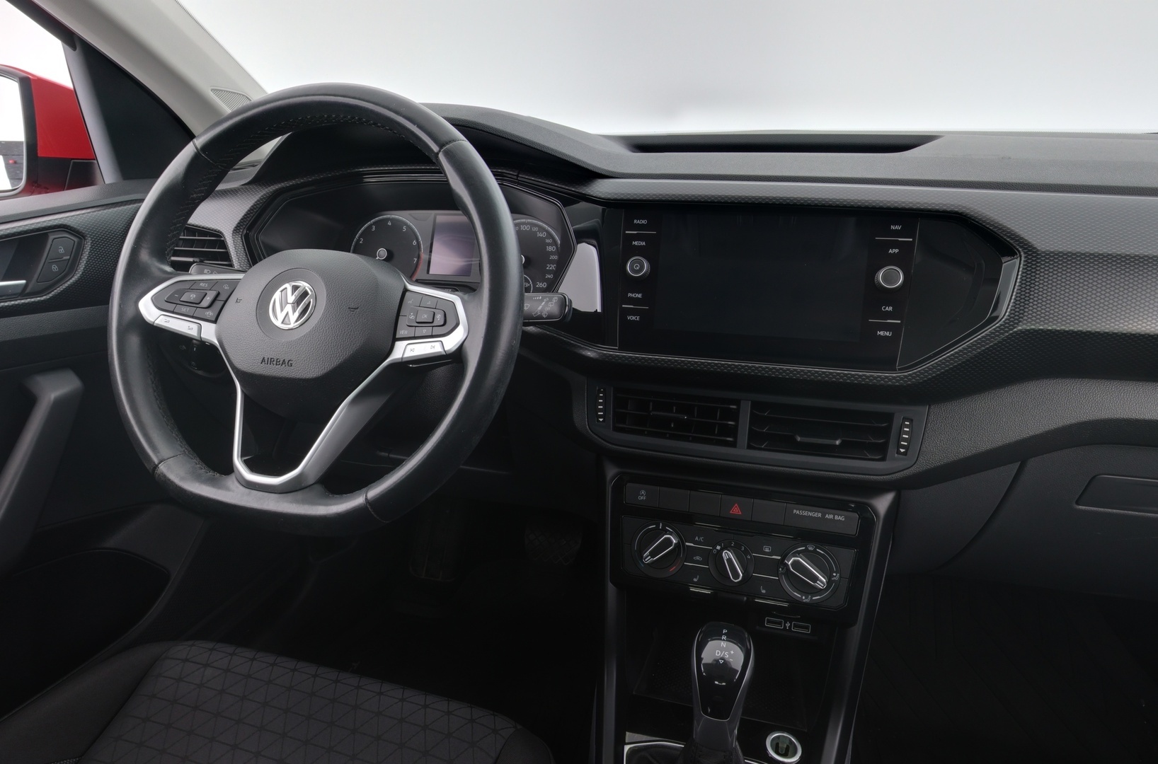 VOLKSWAGEN T-Cross 2019