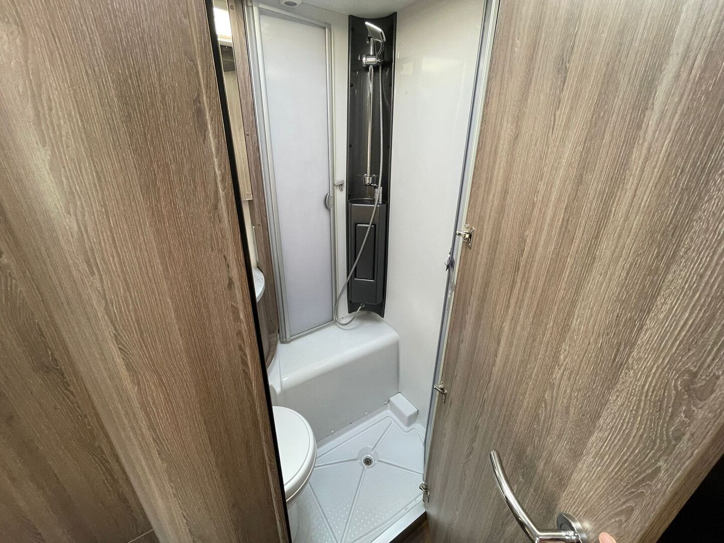 KABE Travel Master 740 LB 2021