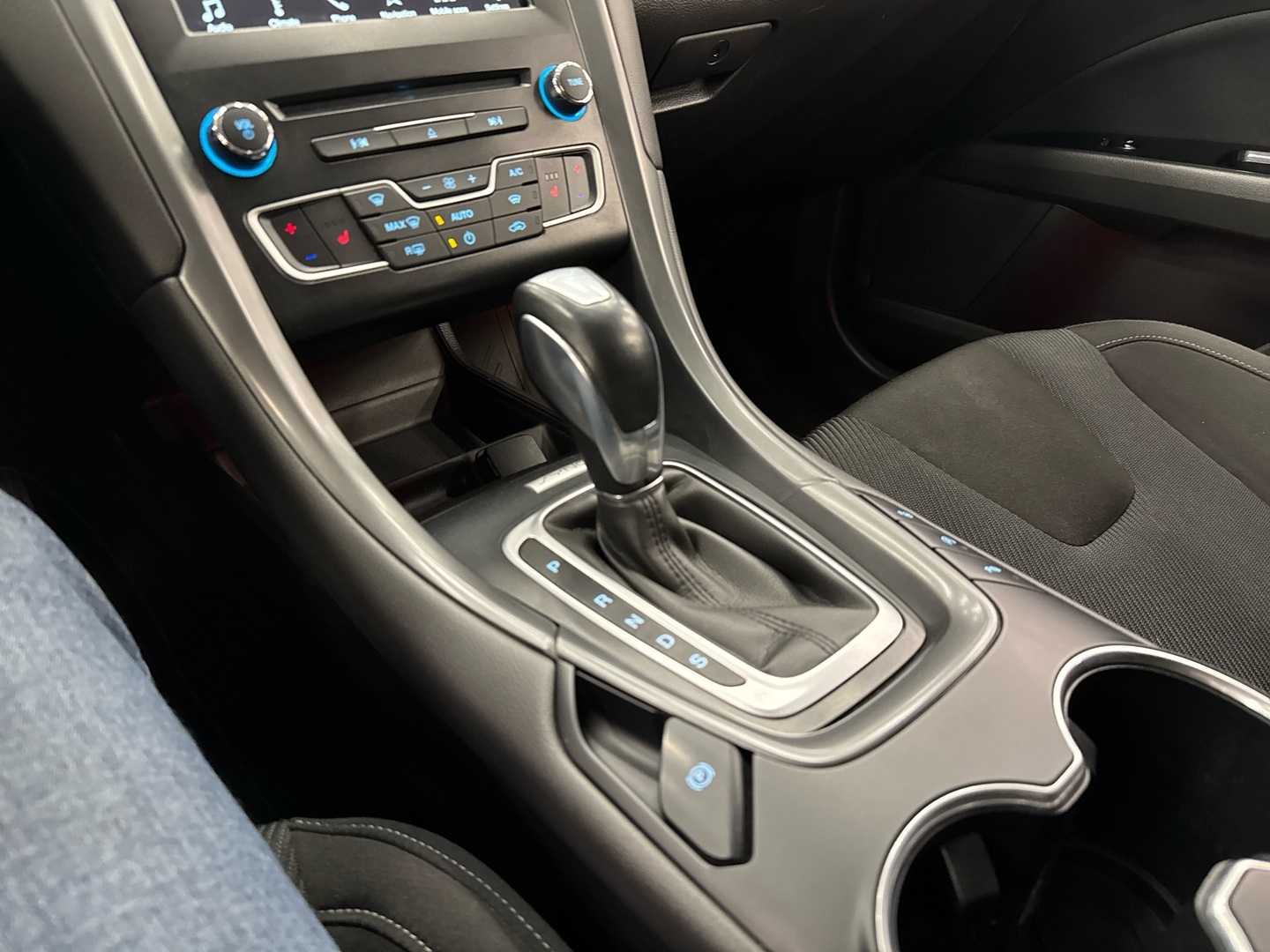 FORD Mondeo 2018