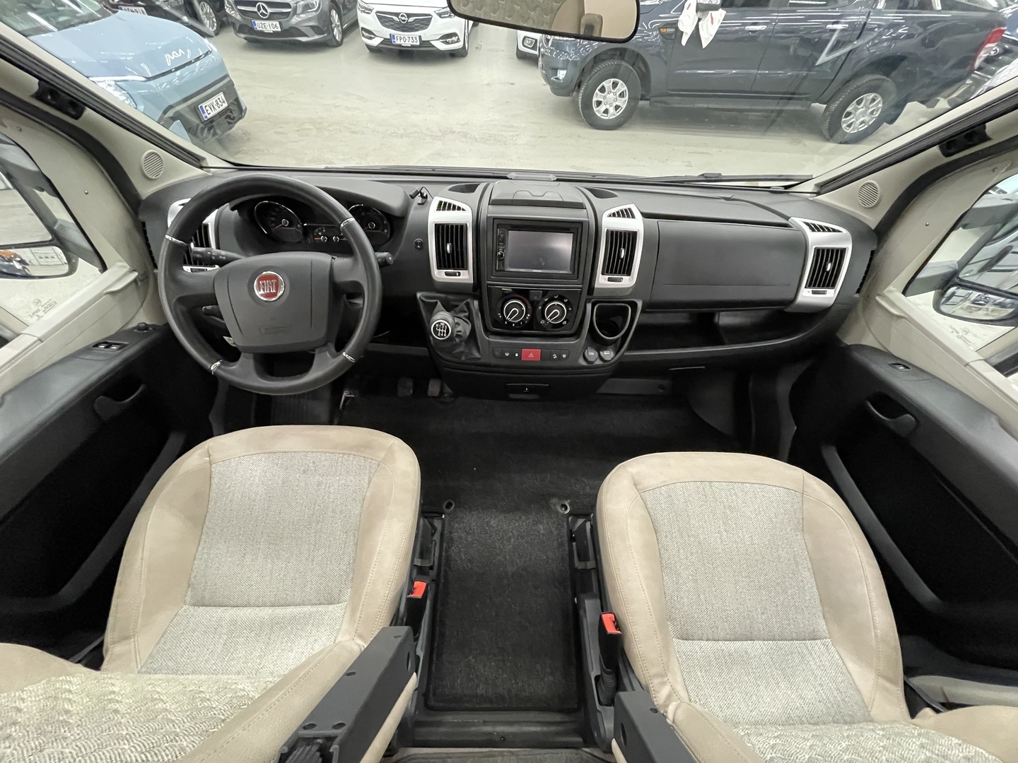 ADRIA Matrix Supreme 670 SL 2021