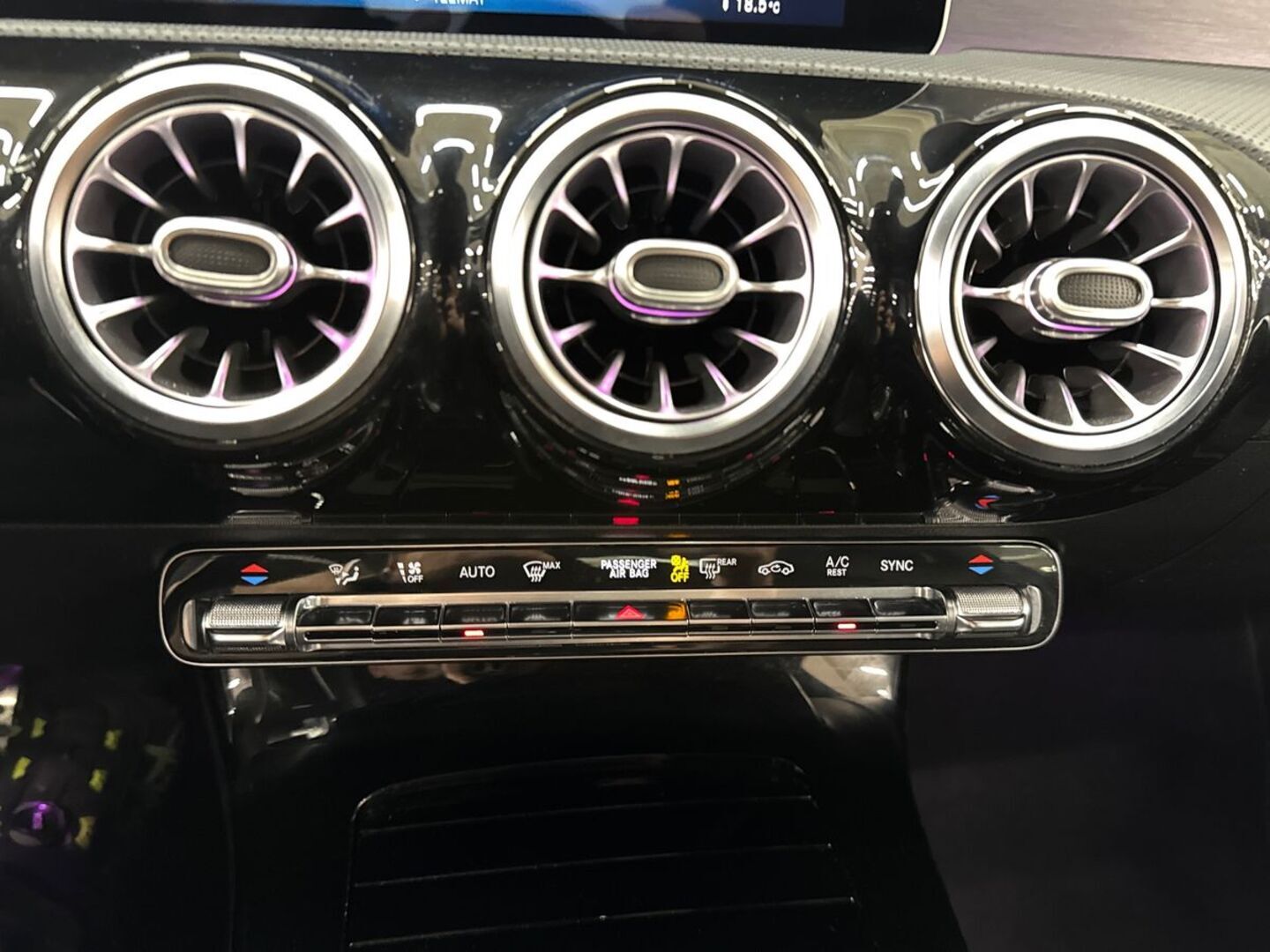 MERCEDES-BENZ CLA 2020