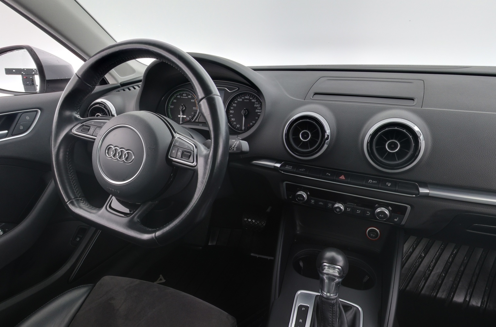 AUDI A3 2016
