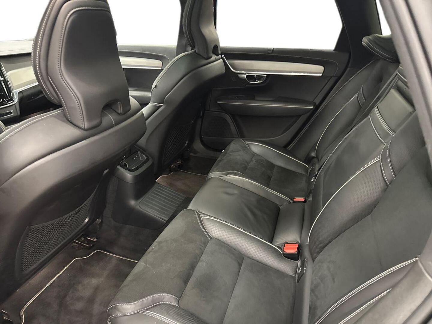 VOLVO V90 2019