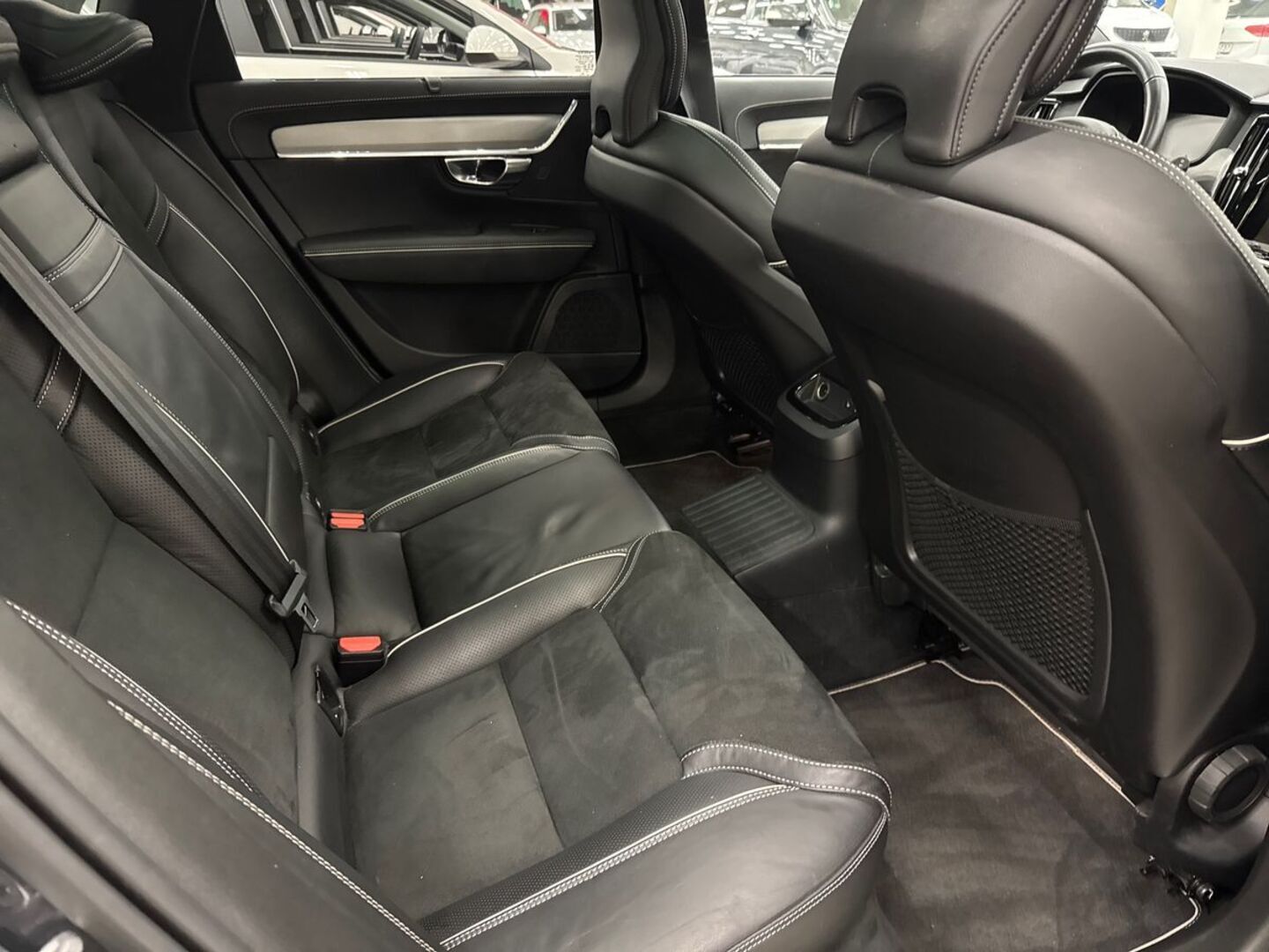 VOLVO V90 2019