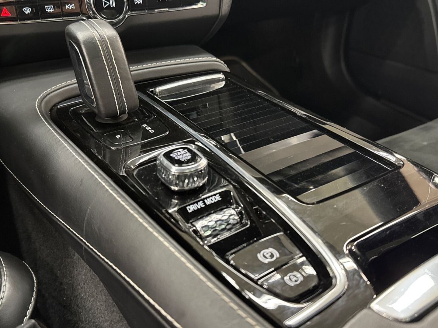VOLVO V90 2019