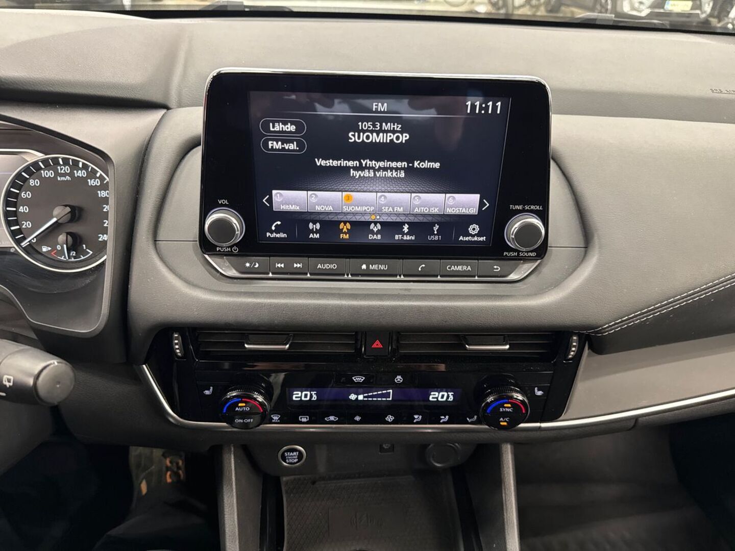NISSAN Qashqai 2022