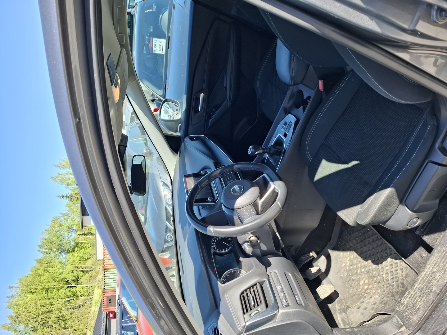 NISSAN Qashqai 2022