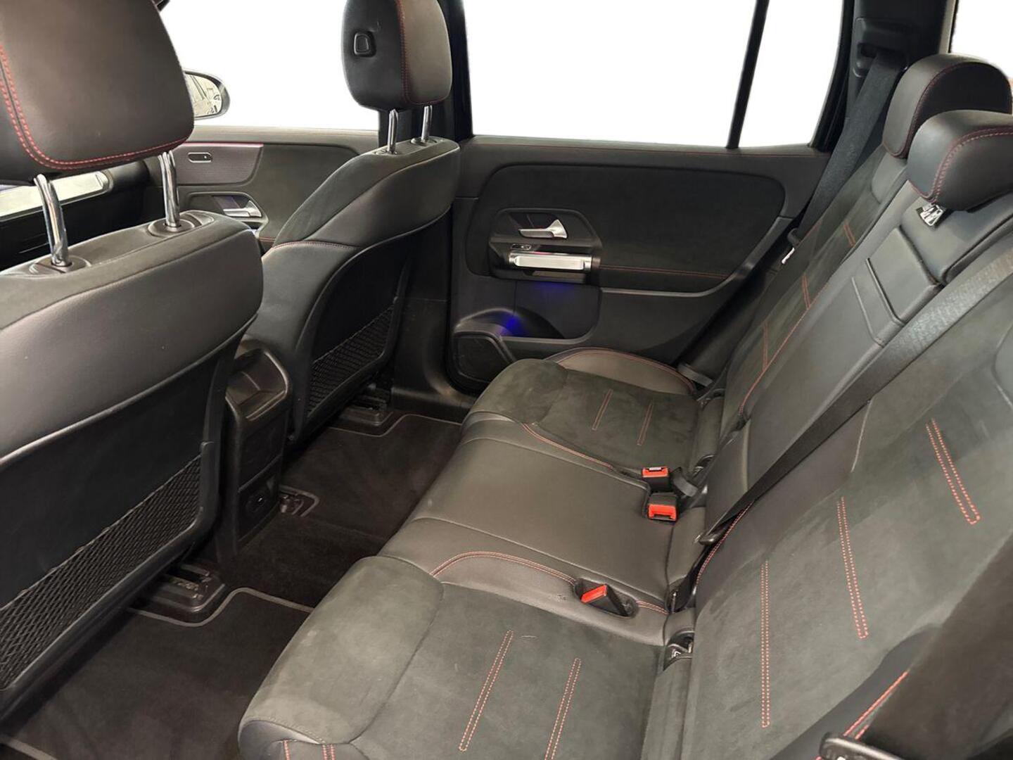 MERCEDES-BENZ EQB 10